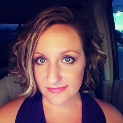 emsawyer128's profile picture. 