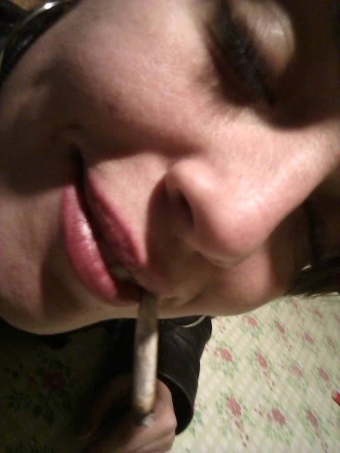 Charmingbish's profile picture. hola