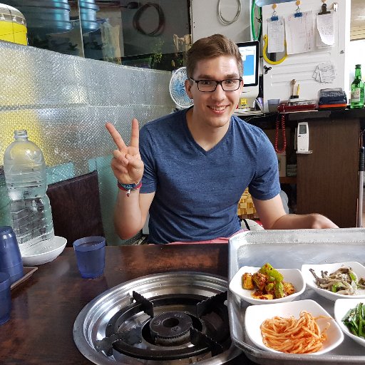 hendrik_hjs's profile picture. Lehramt Geographie/Politik,jung und liberal 💛 Interessiert an allem über Politik und Korea.
Ich mache historische Stadtführungen.👇