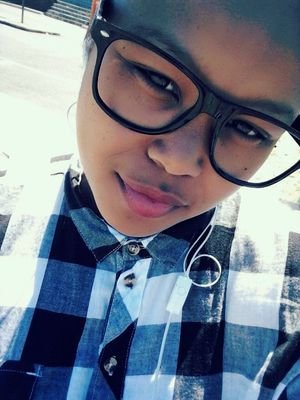 Sighn99's profile picture. Reading+music=my cure to everything. I don't post a lot of stuff😒 Wish I could travel and I wish I knew how to dance...I'm not weird.