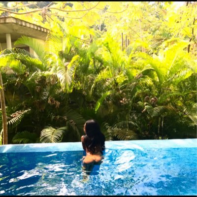 iLoveAnieee's profile picture. 