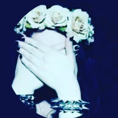 ‏اللهُم بشرنِي بأمُنيات كانت ولازالت أول دعائي💛