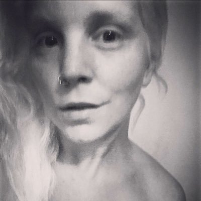 bummulstussen's profile picture. I say awkward things & make people uncomfortable.