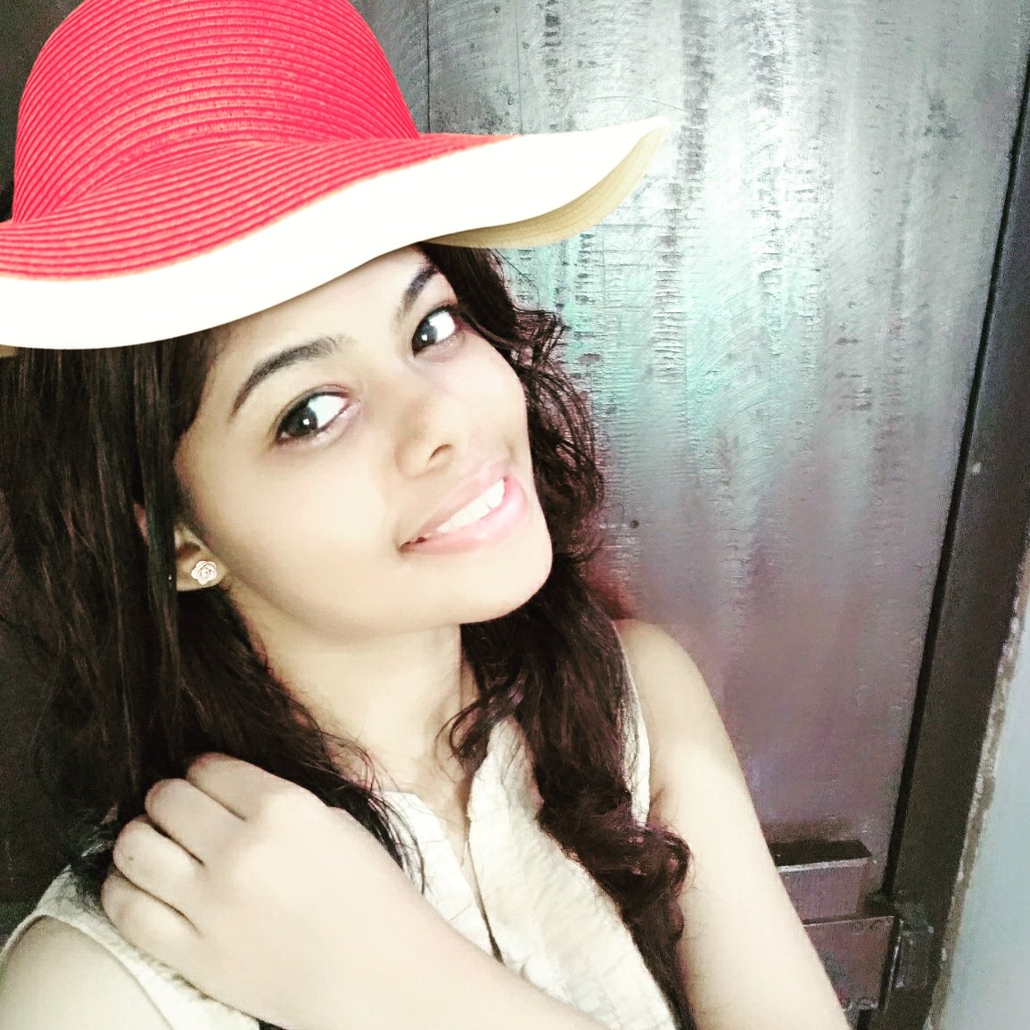 An Arduous Women, Artist✍️💫, Nature lover🌴🌷🌞 Researcher and Bioinformatician👨🎓