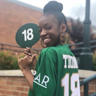👋🏾 Hey everybody 🗣 It’s your OC 18! Class: 3rd Year 📚 Major: English 📝 Hometown: Charlotte, NC 🏙 Welcome to Niner Nation #Royaltees! ✨👑