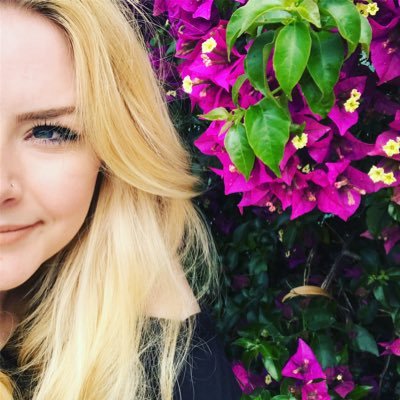 26, Gryffindor; lover of books & travelling. MA Student, Senior Library Assistant & blogger. https://t.co/KwxHydqwNa & https://t.co/YsOIN6etJg💗