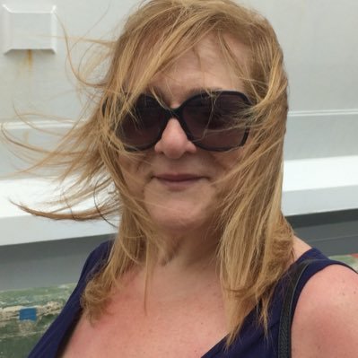 fligirl224's profile picture. Love Hockey 🏒 #TeamBrassard 💙 NY Islanders 💙🧡Reading...favorite: Harry Potter....Fantastic Beasts...JKRowling ❤️