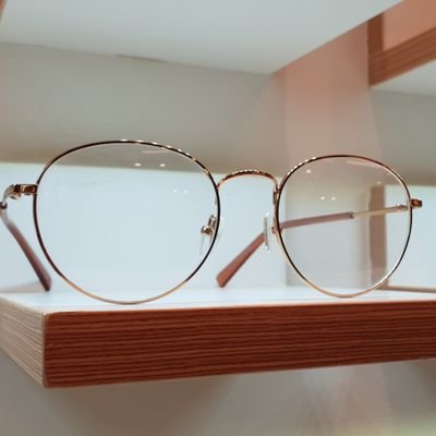 p3rcy09's profile picture. You might not have been my first love but you were the love that made all the other loves irrelevant - Rupi Kaur 💪 Muscle fetish