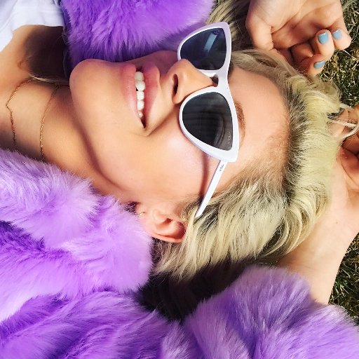 LexAnd5th's profile picture. 👩🏼‍💻Blogger 🙏🏻Stoicism 📍NYC