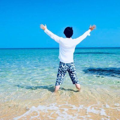 【★好きな事をいつでも行える毎日を🏝】 高卒→大学在学中に好きな時に好きな人と好きな事をいつでもできる人生へ/海好き/和食/読書/ビジネス/観光地巡り/親孝行/グルメ巡り/何か共通がある方はfollorme🏝