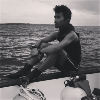 im_dive's profile picture. To live is to dive