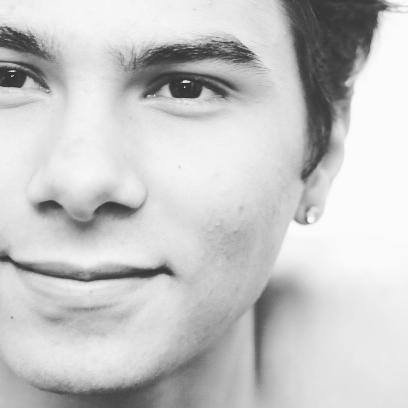 VictorDiasRBR's profile picture. Brasileirissímo. Santista. Otimista 🦁