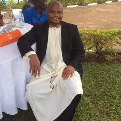 Ronmussj's profile picture. student of life.ghetto university.
contrarian