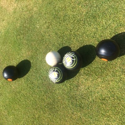 Twitter feed of a Crown Green bowler. Tweets/retweets Game Pics, Comps or any Bowls Chat