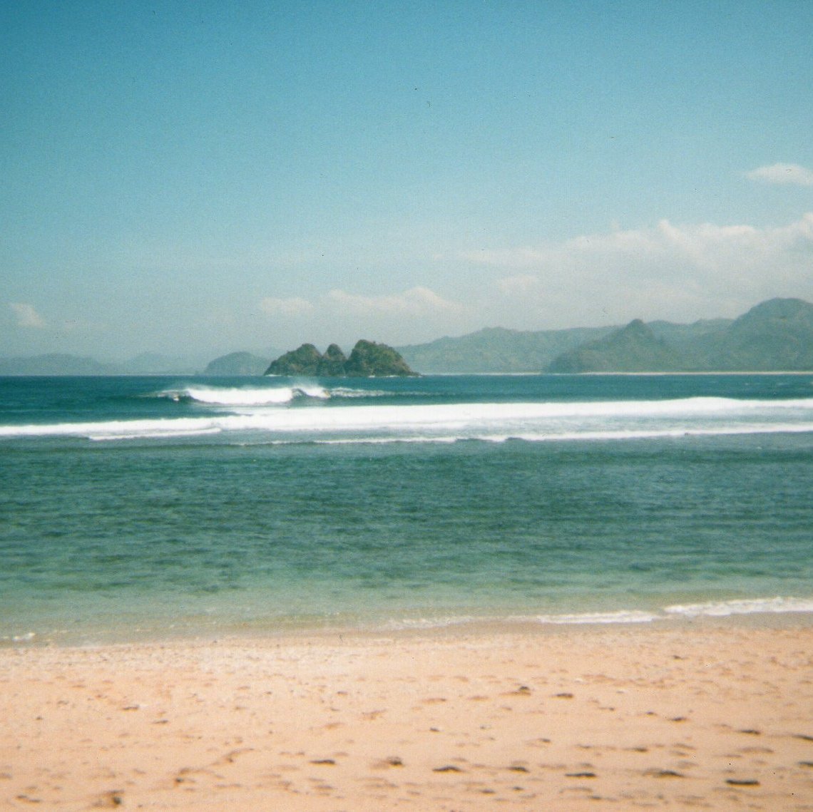 Surf Coaching in Byron Bay Lennox Head Ballina Ring 0402152732 to Book or go to https://t.co/N9USnpZvBZ also Daily Surf Reports