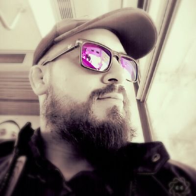 CazadorSinAlma's profile picture. atrapame si puedes!!! si no vas a amar a mis demonios, no intentes sacarnos del infierno!!!!!!