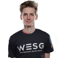 Ade (@ade_doto) 's Twitter Profile