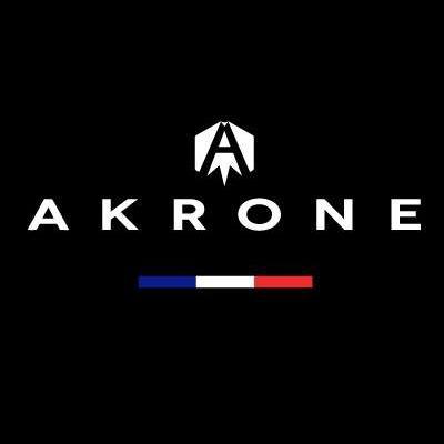 Akrone, Maison horlogère, basée à Nantes, est spécialisée dans la fabrication de montres haut de gamme à destination des armées ou des particuliers !