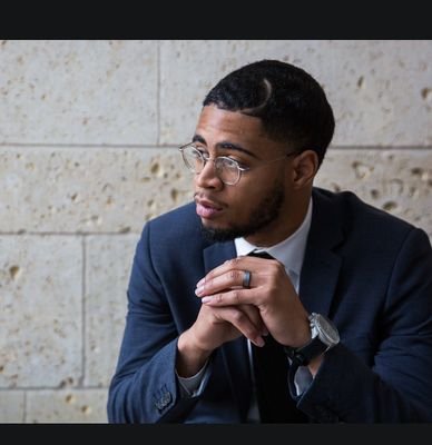 DumisaiMcmillan's profile picture. Among my many hobbies, Economic analysis is the one that actually makes me money.