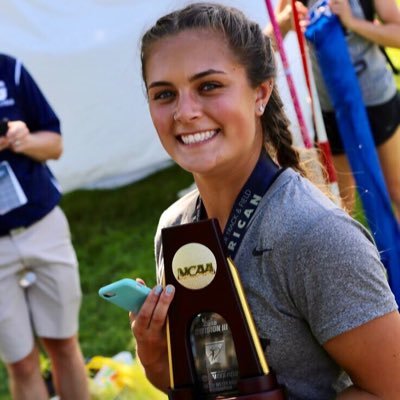 LisMarie18's profile picture. i jump into sand and run in a straight line for fun |                 gfu t&f '19