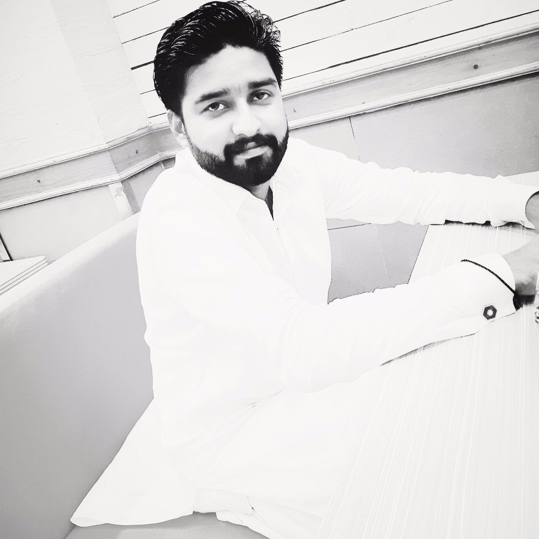 جن کے دلوں میں علی ع دھڑکتا ہے❤🙏
ان کا سانس لینا بھی عبادت ہے❤🙏😇