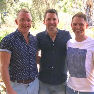 Three brothers talking footy, hot topics in sports and plenty of banter. Welcome to our new Brothers and Sisters who listen in. Love you to join us 👍