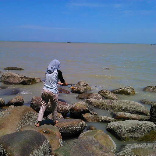 dewi_arianti's profile picture. 