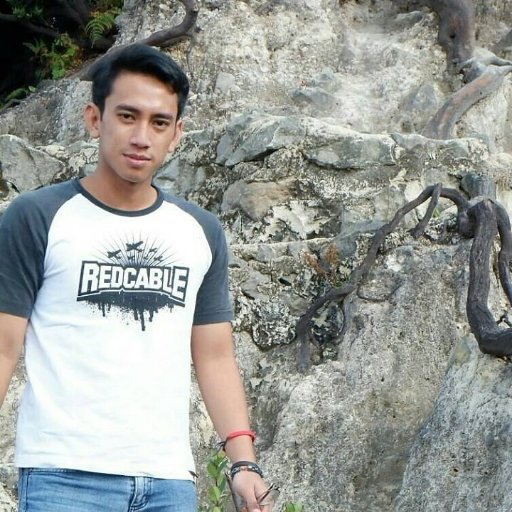 Comrade_Putut's profile picture. Trying to be Apolitical!