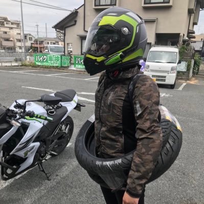 4月21日納車🏍○2013年式Z250White乗ってます○ジムカーナ基礎練習中○初心者ライダー よくBEKOBEとMKに出没します