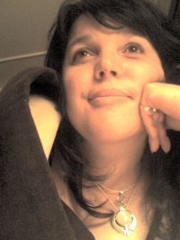 proudplus's profile picture. The ramblings of a curvaceous beauties' soul. It's about life as a plus size, about health, chocolate, plus size clothing and many more treats.