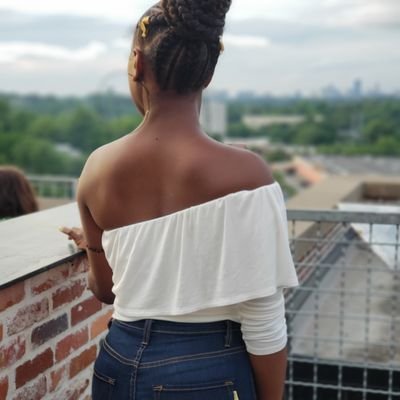 CultureofShawn's profile picture. Holy shit, I have relocated to Europe for the summer. 


IG: internationalnishawn