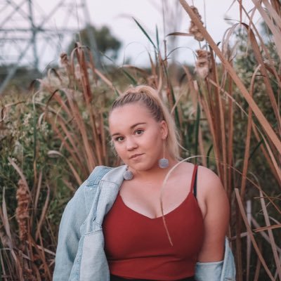 KimLaurenDavies's profile picture. Just a girl with an open mind and free spirit ✌🏼