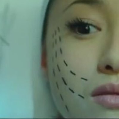 bLVTbIZgDLPgBhm's profile picture. いきていくのにつかれてます 整形失敗してしぬことしか考えていません 。サバイバーズ・ギルト HSP レック鬱tweetしかしてないです無言フォロー失礼します。