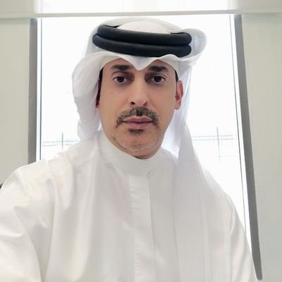 حر ولا أقبل غير بالأخلاق الراقية المحترمة في حياتي.