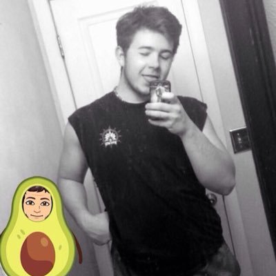 Snapchat- Zach_Loves_You| CO😎 A Streamer who looking for Change In the Gaming Community. https://t.co/lEpDLJQGOS