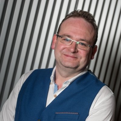 Techie (Electronic & Software Eng, DataScience), Audiophile, ... Human, balanced, fair. Getting on with it. Not Left. Not right. Retweets not endorsement, ...
