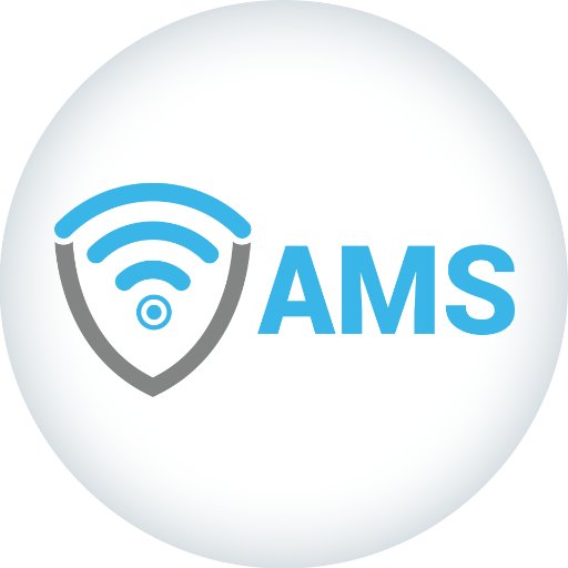 Monitoreo de alarmas de robo e incendio, CCTV, administración de GPS y control de acceso, todo desde el Centro de Monitoreo 24/7 más avanzado de Panamá.