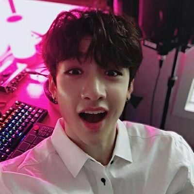 uwu (⌒o⌒) Profile