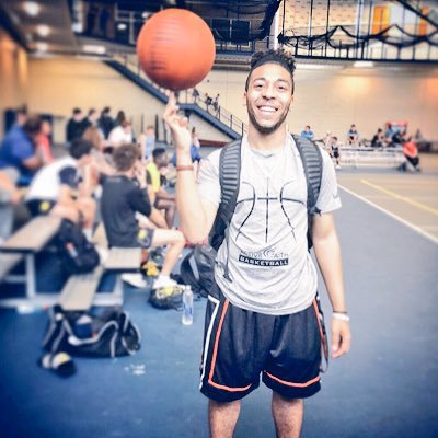#Melo #GatorNation R.I.P Madear: 4Ever In My Heart ❤️ Personal Hoops Trainer 🏀
