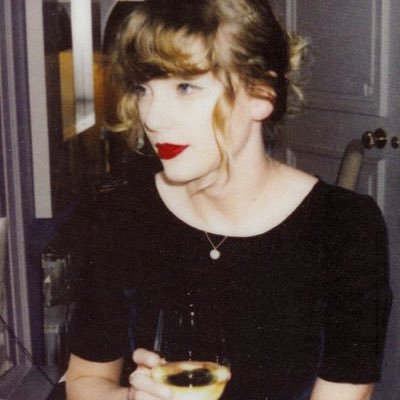 yourwiIdheart's profile picture. + i’ll be dreaming. in the focus, i’ll be something better yet.