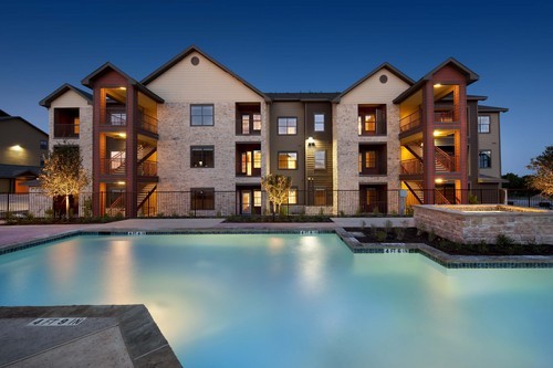Archstone Tech Ridge is Austin's brand-new, luxury apartment community. These Austin apartments for rent are centrally located in Austin's Tech Center.