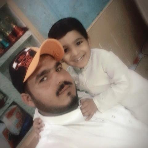 shahzad00585147's profile picture. hi