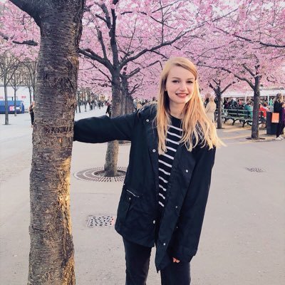 anyaandbirds's profile picture. 