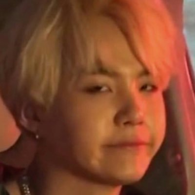 forever_runbts's profile picture. 아미 딴지! 최애 방탄 차애 아미! 멤차 너무 싫어요,, 다가오기 쉬우니 많이 다가와주세요, 지뢰 알아서 거를게요! 약간의 보정러💜