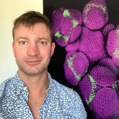 Professor at @UNC, director of @UNC_Biology's microscopy core. Former microscopic farmer. Tweeting about #microscopy, #DevBio, #flowers, #BioArt & #SciArt