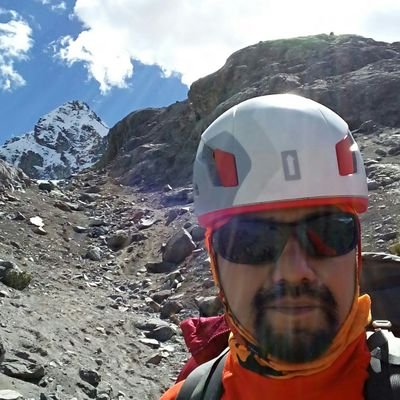 rrios21's profile picture. 