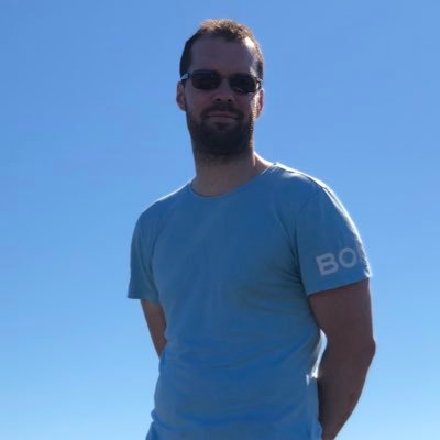 Paul René Jørgensen (@paulrenej ) Father, husband, developer, geek. Love skiing. Gamer. Maker. Digital authentication is my speciality. Opinions are my own. Tech lead @telenordigital Paul René Jørgensen (@paulrenej )