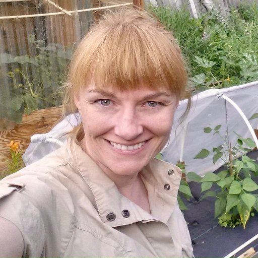 Operative of the Political type... always liberal. I love my bio&chosen family, coffee, gardens and a great gif. *views expressed here are always my own*
