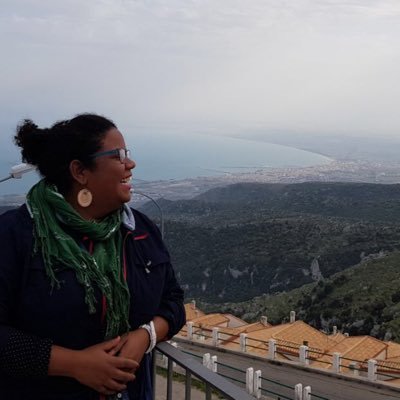 PaoCuevasP's profile picture. Abogada, pero sin asumir el personaje.