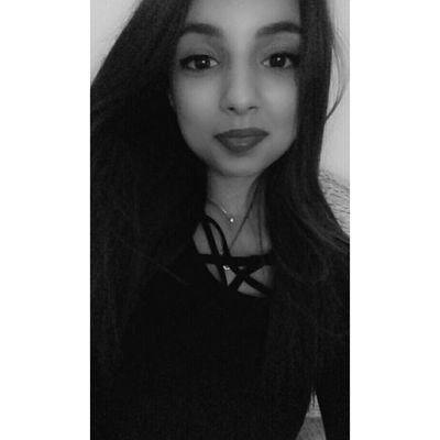 SarahDjabri's profile picture. Une jolie bi*** :)